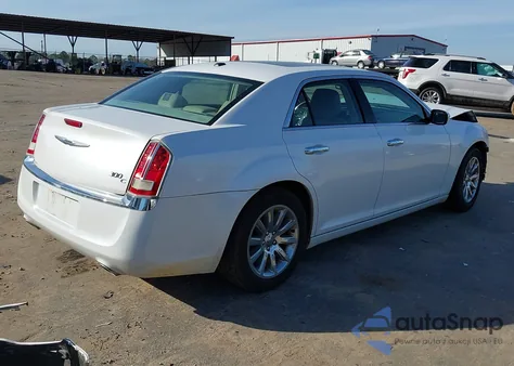 2011 Chrysler 300C z USA, uszkodzony, nr VIN 2C3CA6CT3BH559502